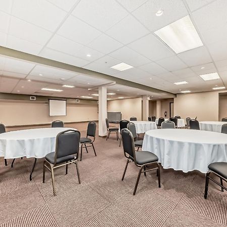 Grande Cache Inn & Suites Εξωτερικό φωτογραφία