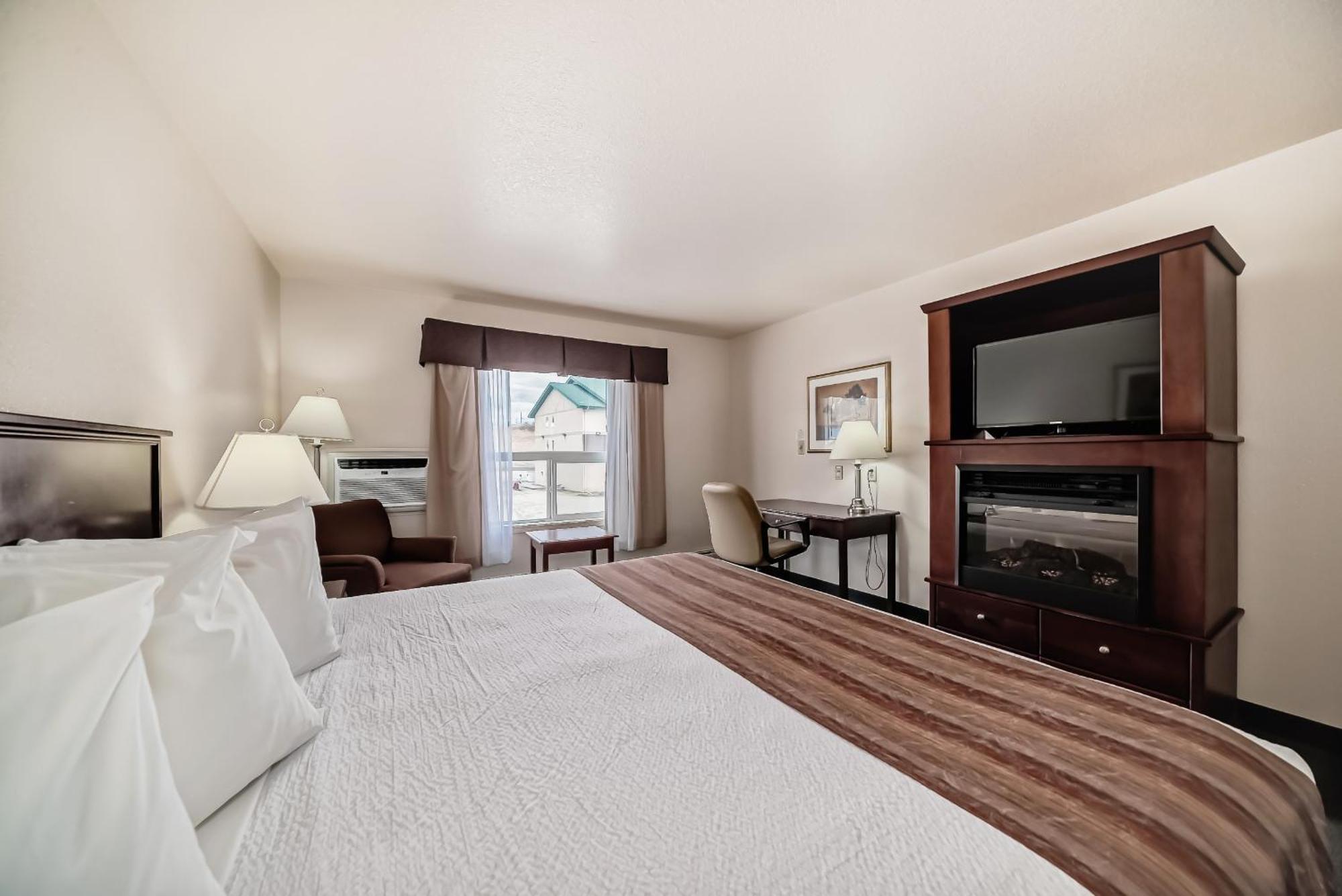 Grande Cache Inn & Suites Εξωτερικό φωτογραφία