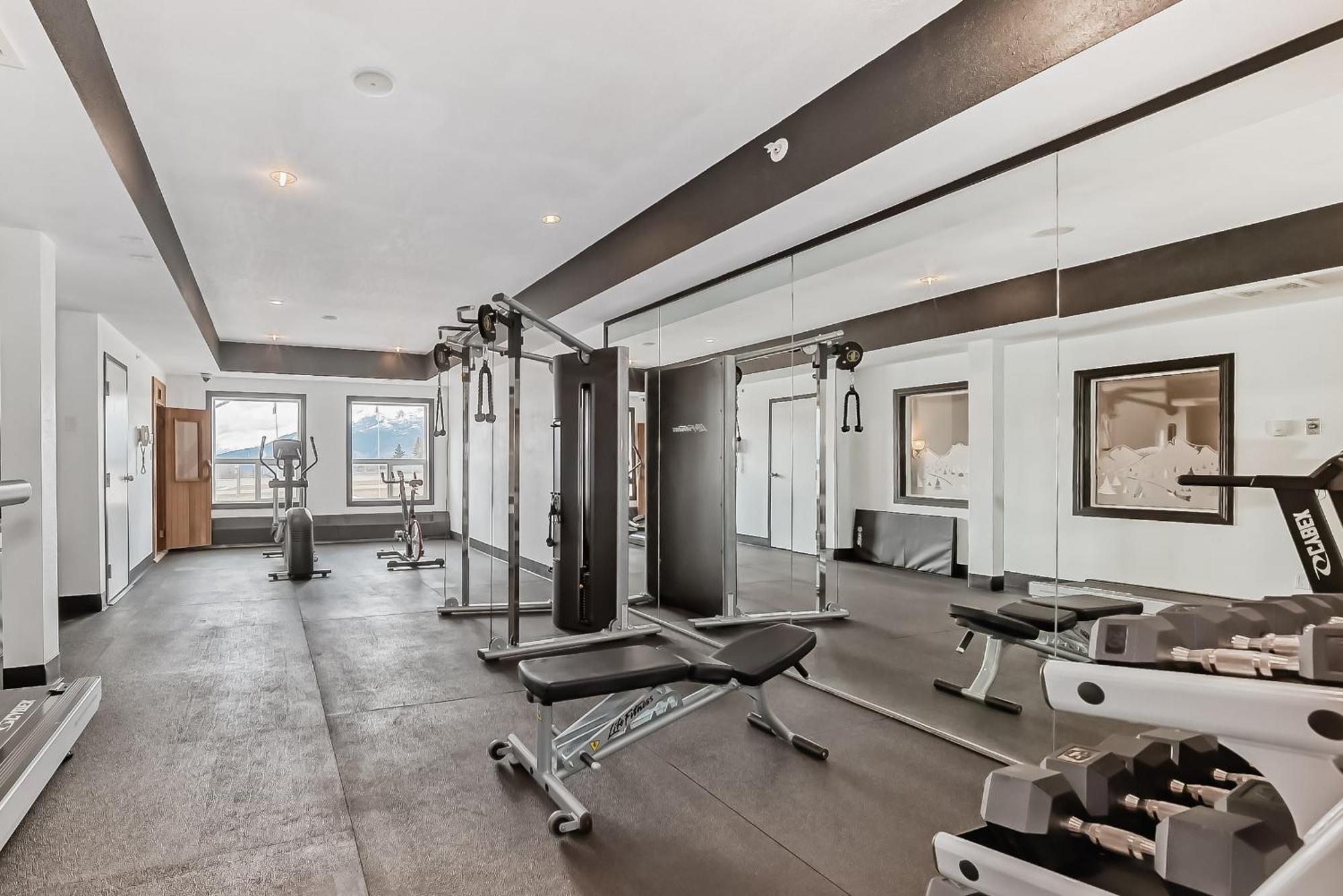Grande Cache Inn & Suites Εξωτερικό φωτογραφία