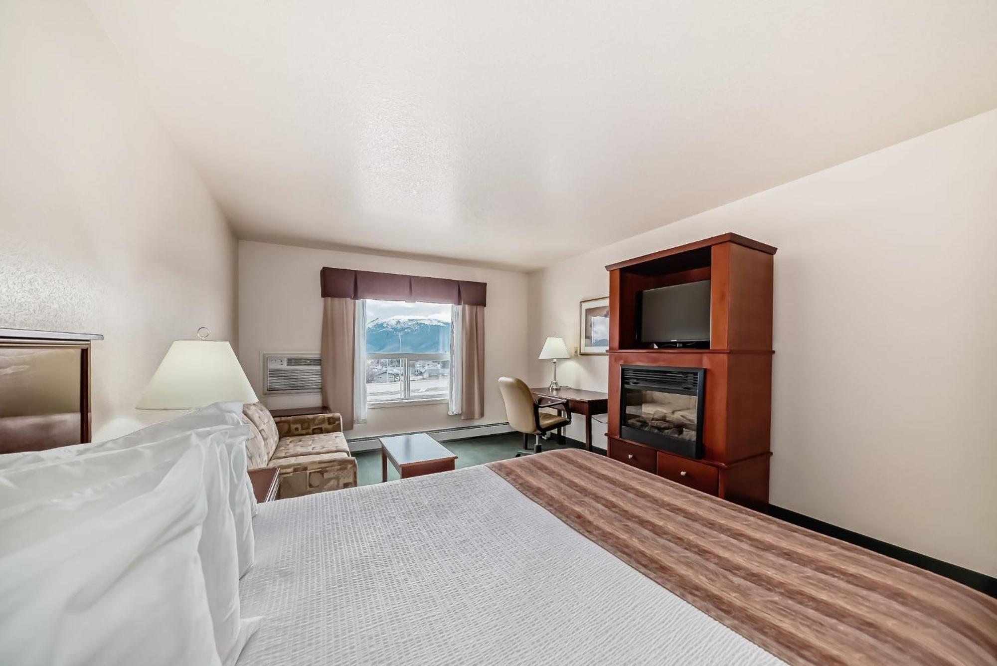 Grande Cache Inn & Suites Εξωτερικό φωτογραφία