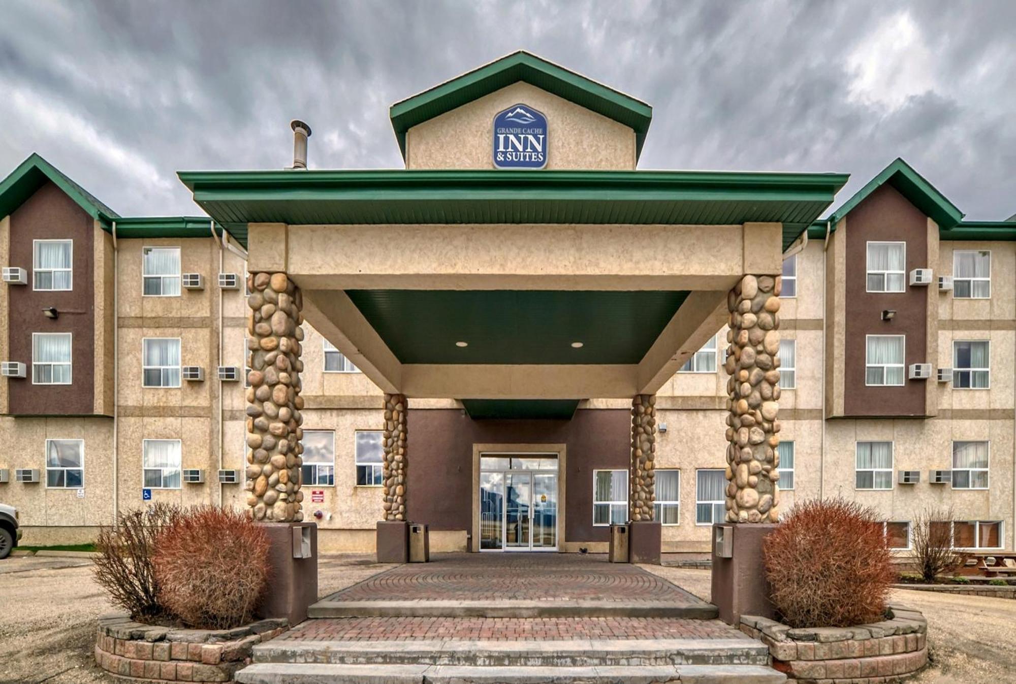 Grande Cache Inn & Suites Εξωτερικό φωτογραφία