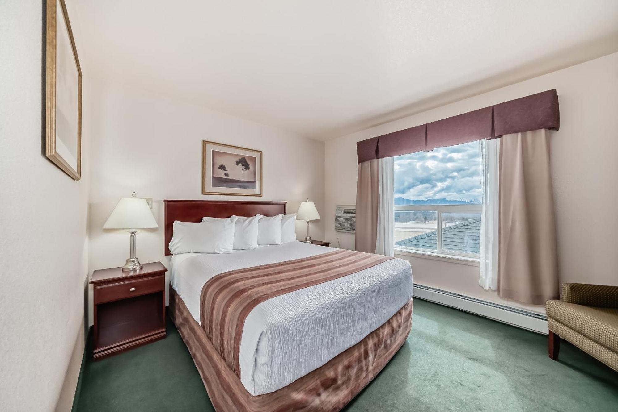 Grande Cache Inn & Suites Εξωτερικό φωτογραφία