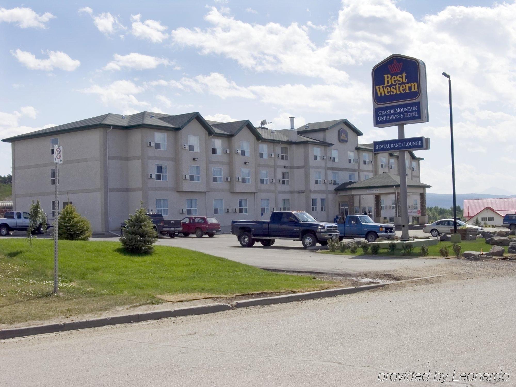 Grande Cache Inn & Suites Εξωτερικό φωτογραφία