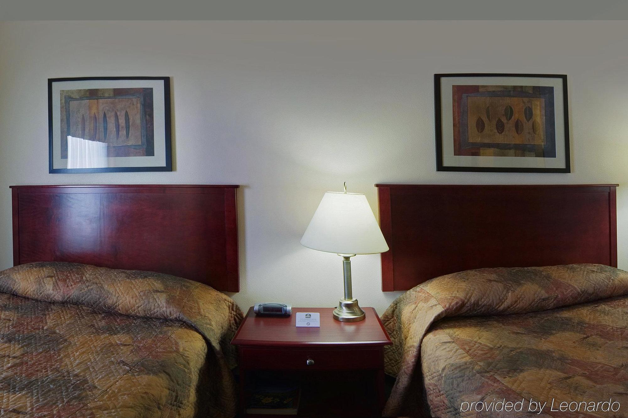 Grande Cache Inn & Suites Εξωτερικό φωτογραφία